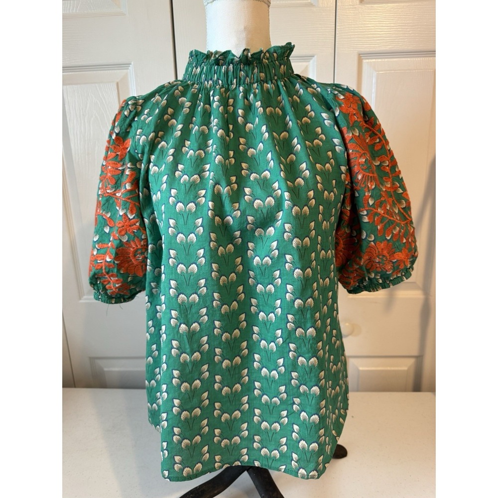 Women's T H M L Blouse Medium Embroidered Sleeves Gathered Neck Boho Vibes Chic